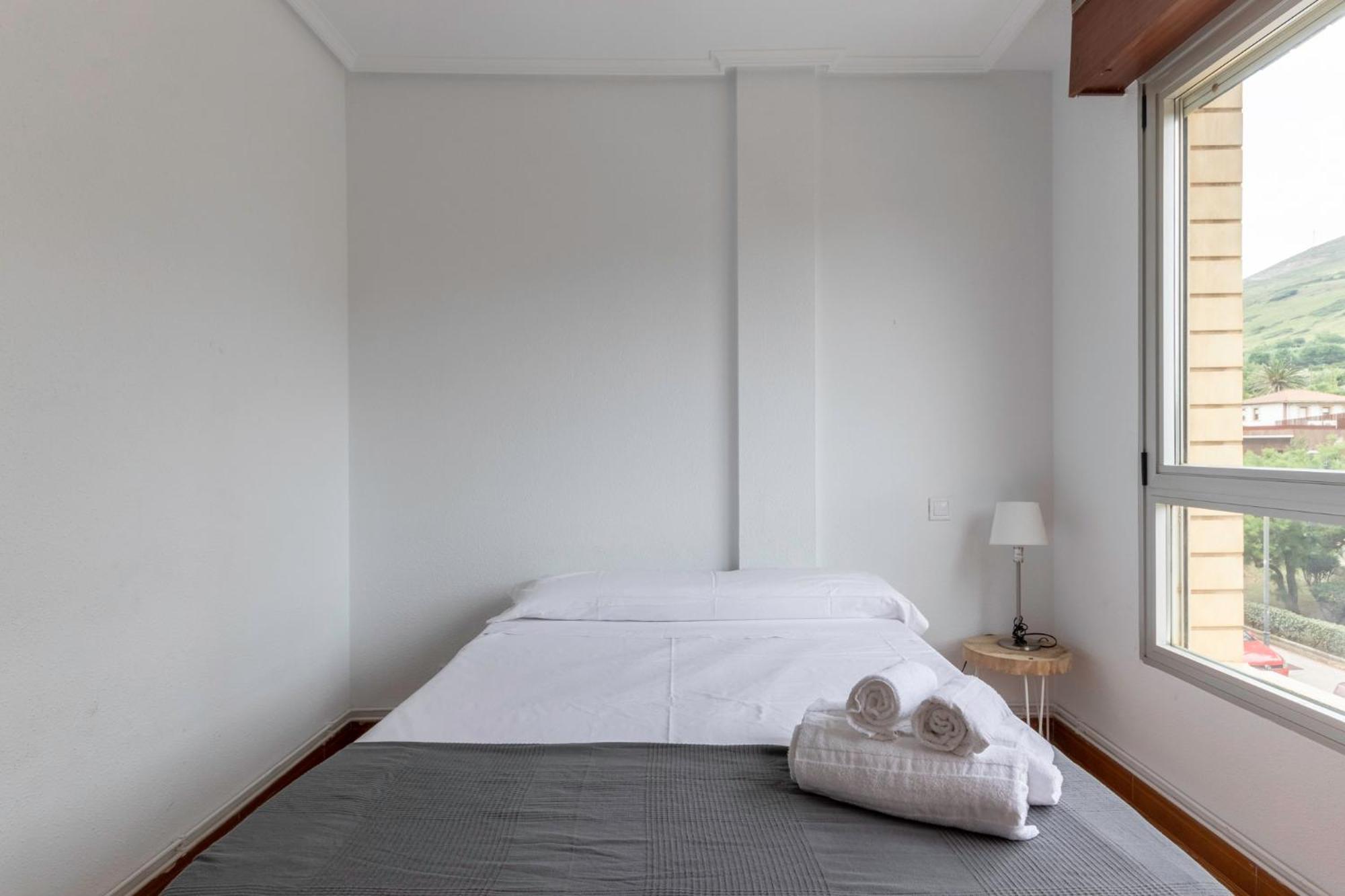 La Arena Apartamentos Zierbena Exteriör bild