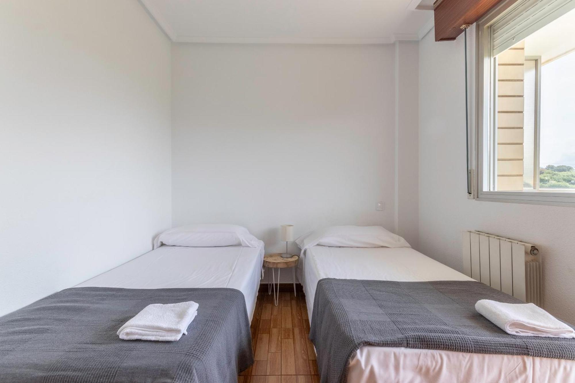 La Arena Apartamentos Zierbena Exteriör bild