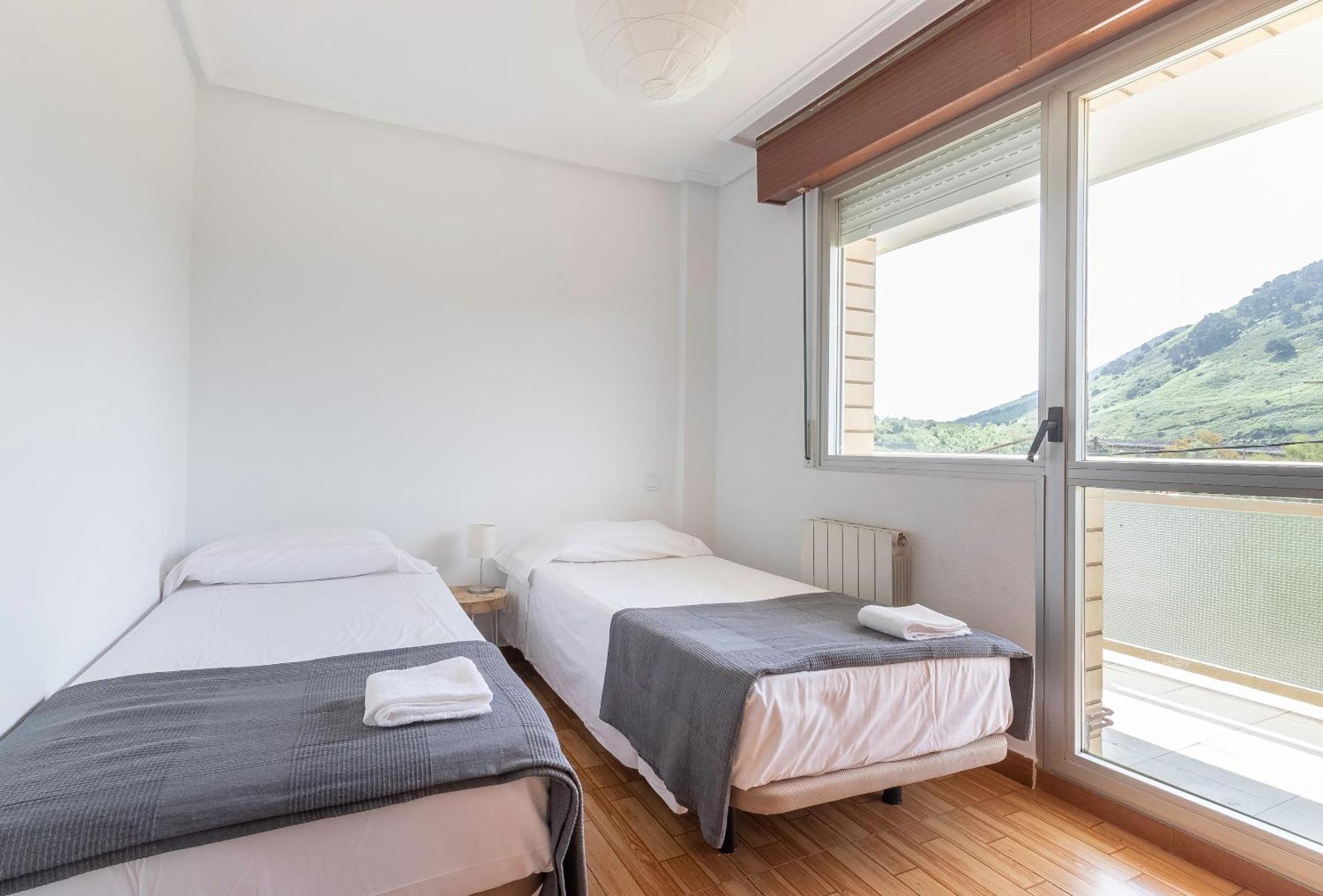La Arena Apartamentos Zierbena Exteriör bild